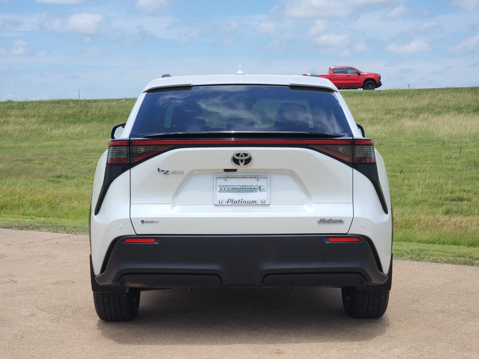 2024 Toyota bZ4X XLE