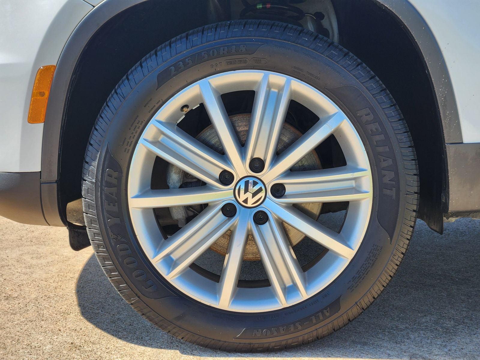 2015 Volkswagen Tiguan SE w/Appearance