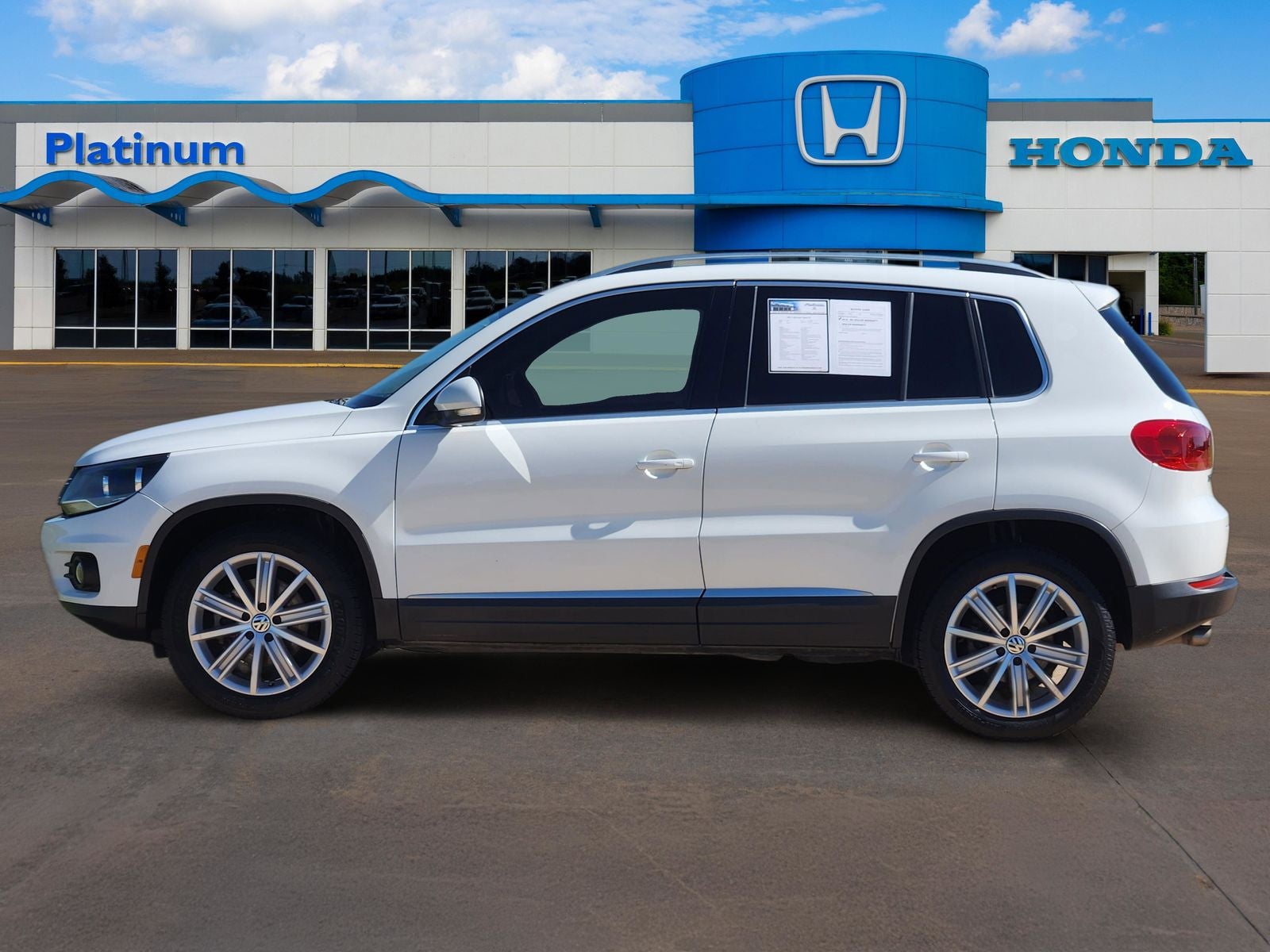 2015 Volkswagen Tiguan SE w/Appearance