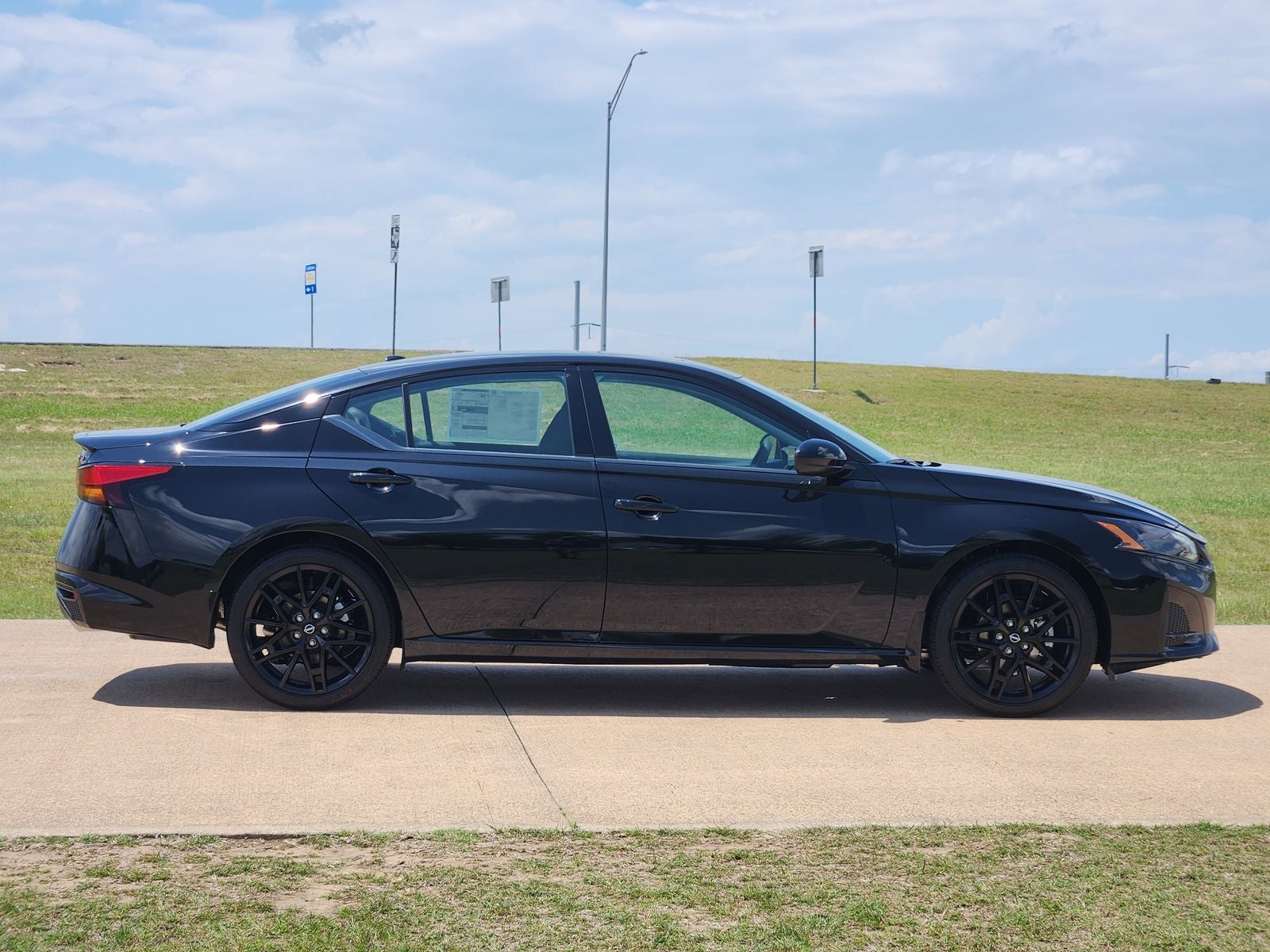 2026 Nissan Altima 2.5 SR