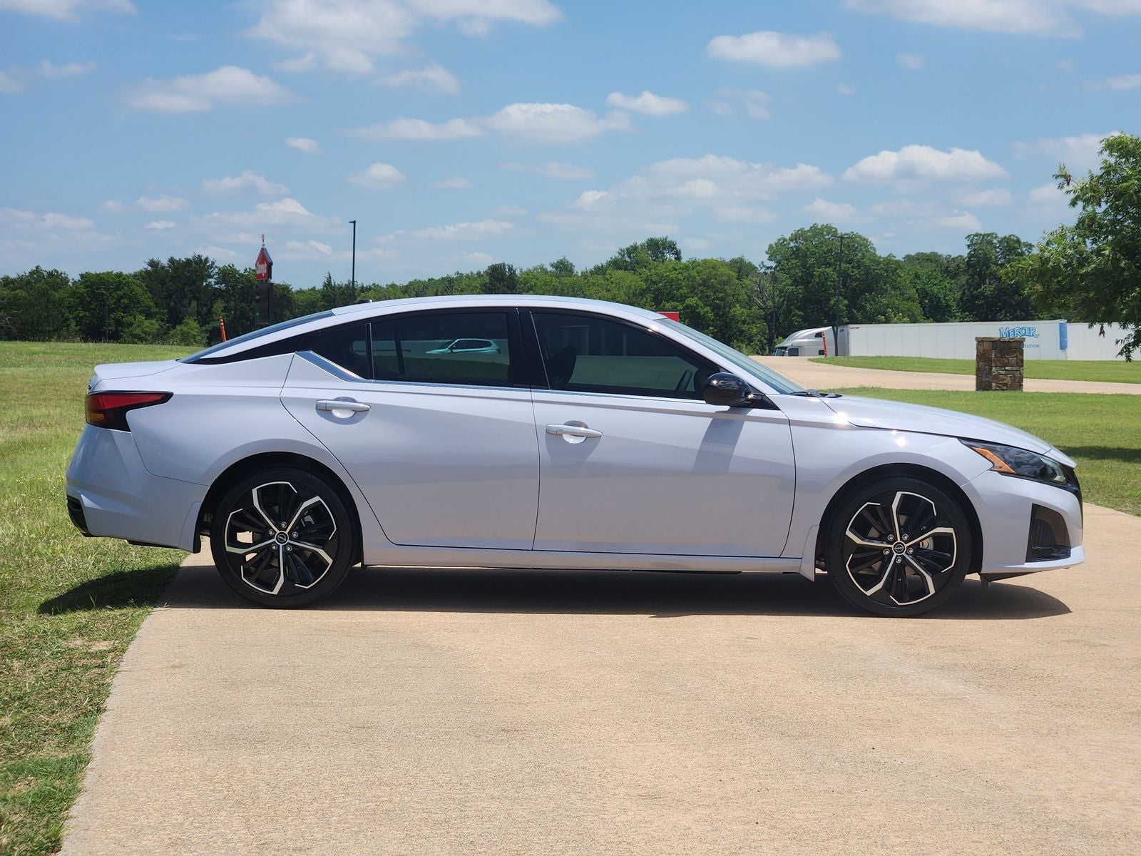 2026 Nissan Altima 2.5 SR