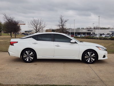 2022 Nissan Altima 2.5 SV