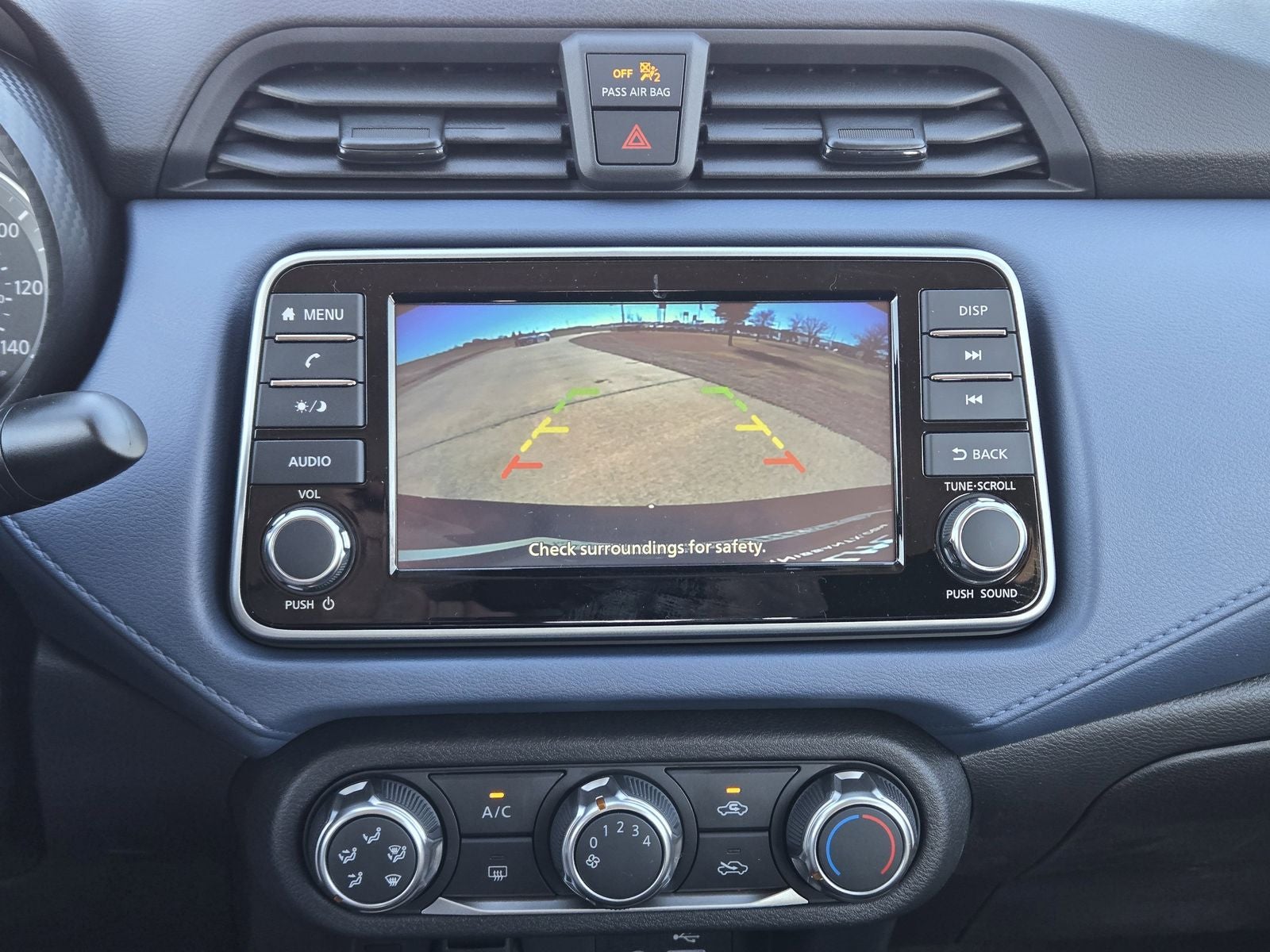 2025 Nissan Versa 1.6 SV