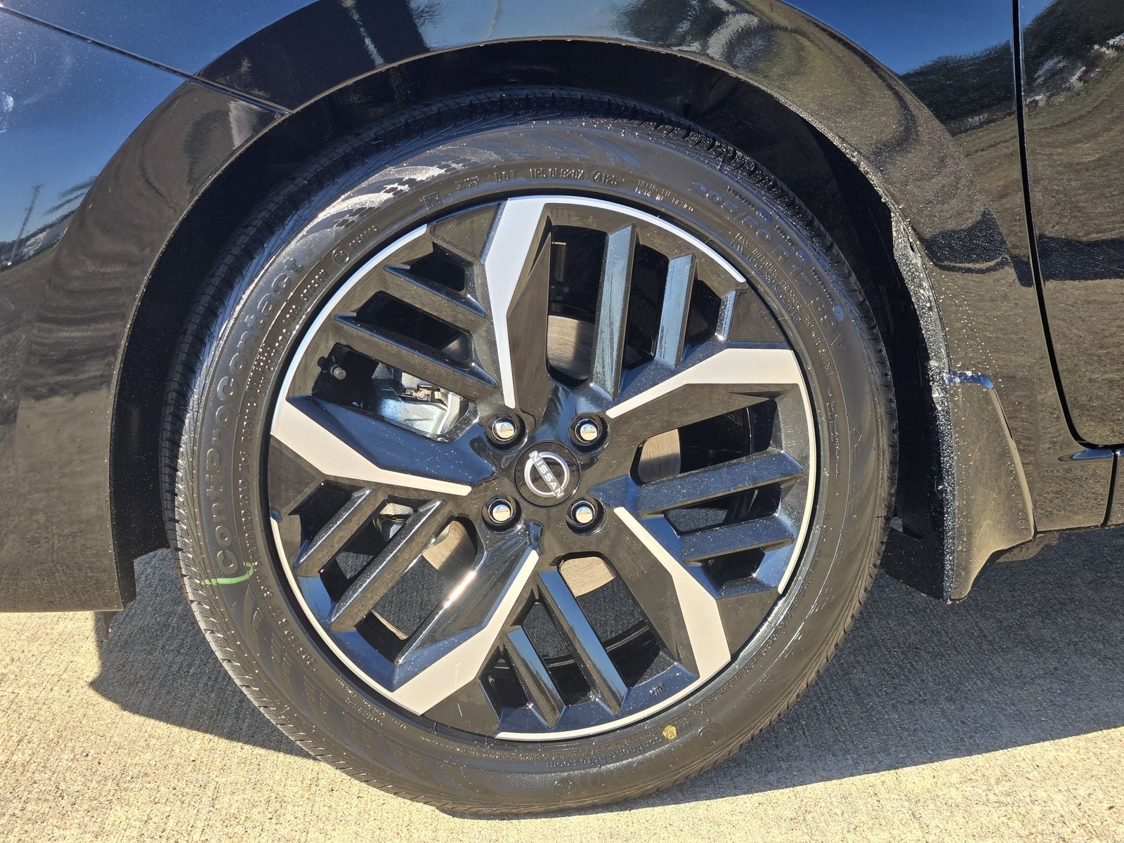 2025 Nissan Versa 1.6 SR