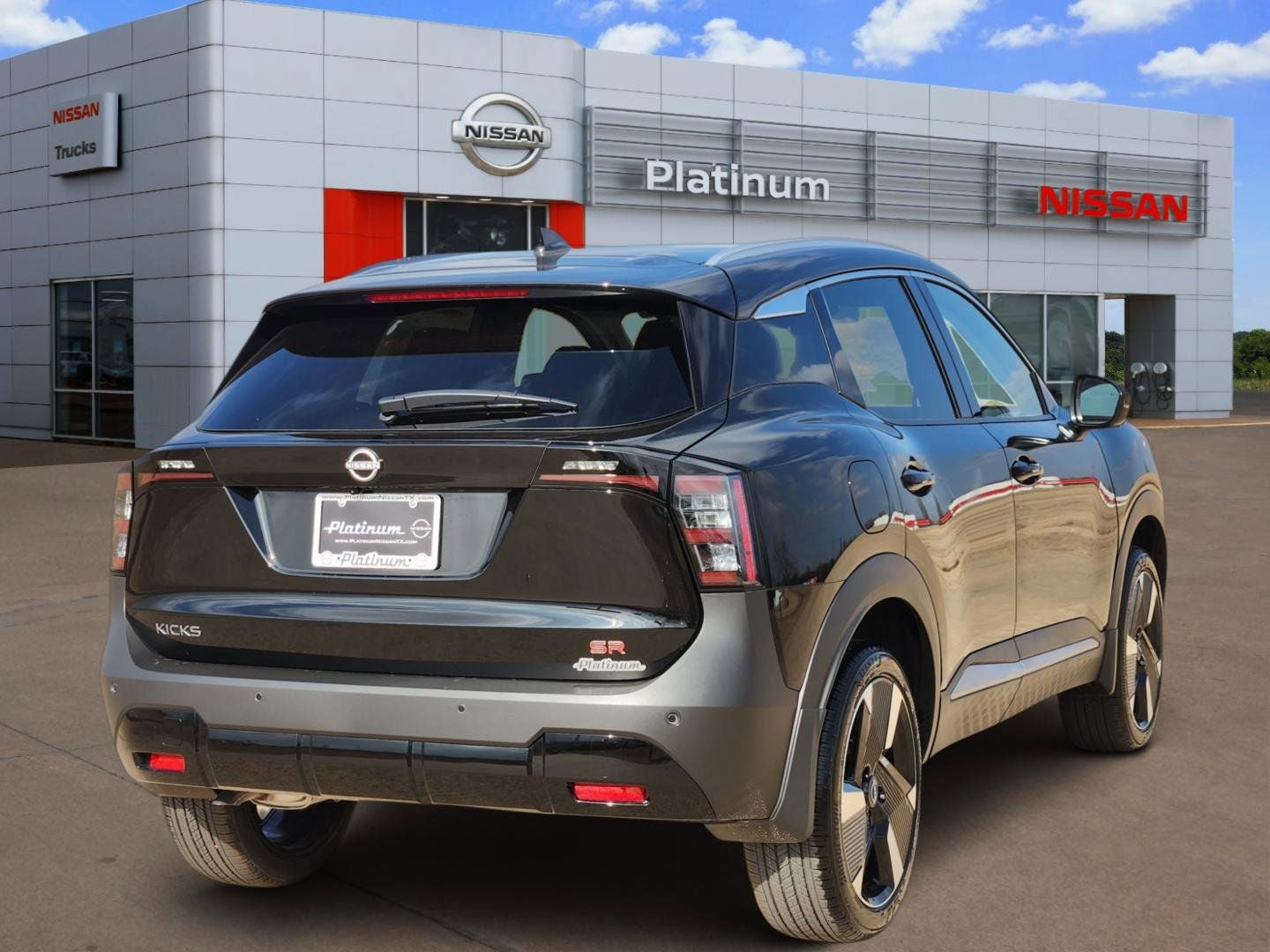 2026 Nissan Kicks SR