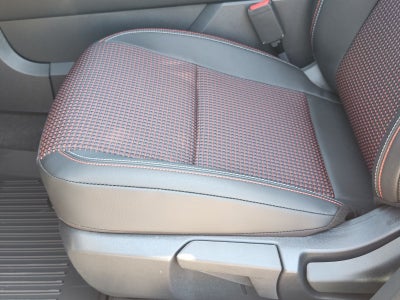 2027 Nissan Kicks SR