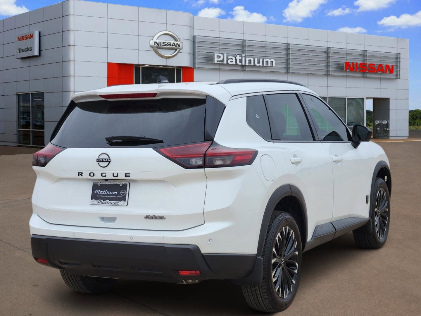 2026 Nissan Rogue Dark Armor