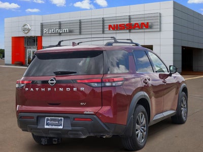 2022 Nissan Pathfinder SV