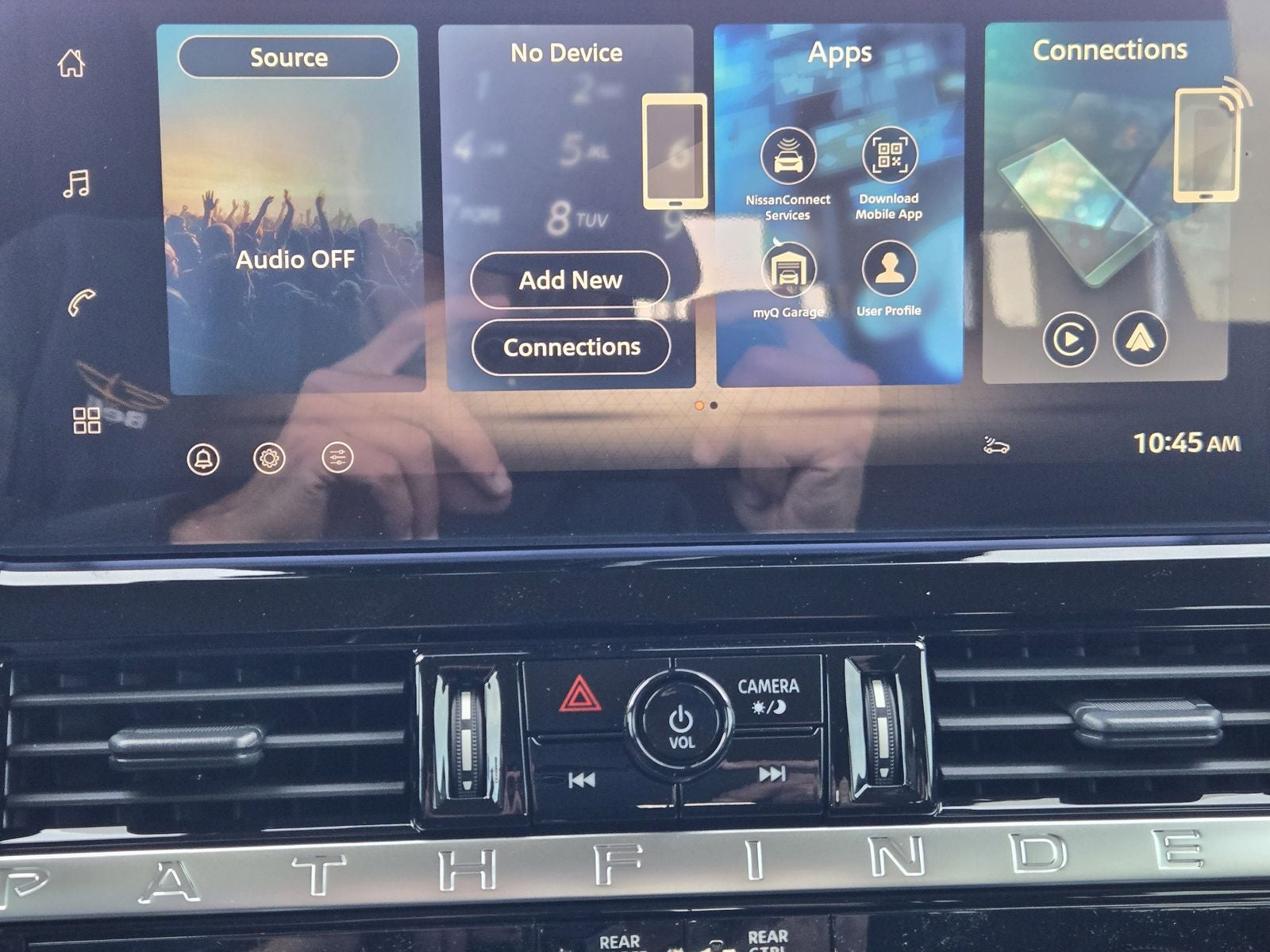 2026 Nissan Pathfinder SV