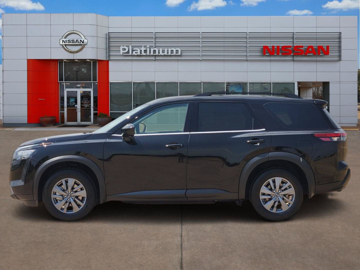 2026 Nissan Pathfinder SV