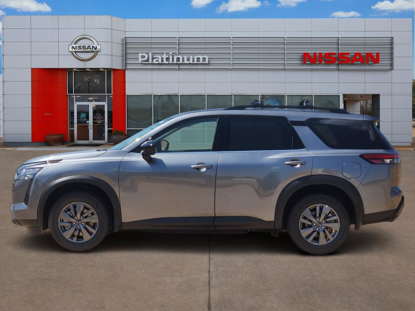 2026 Nissan Pathfinder SV