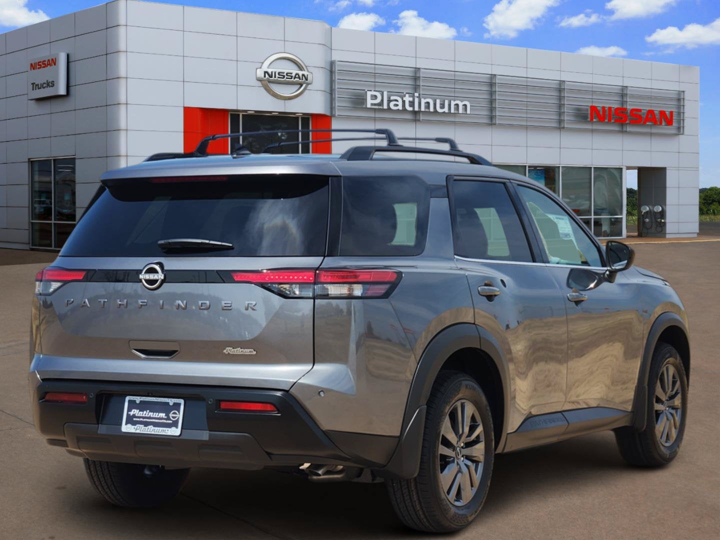 2026 Nissan Pathfinder SV