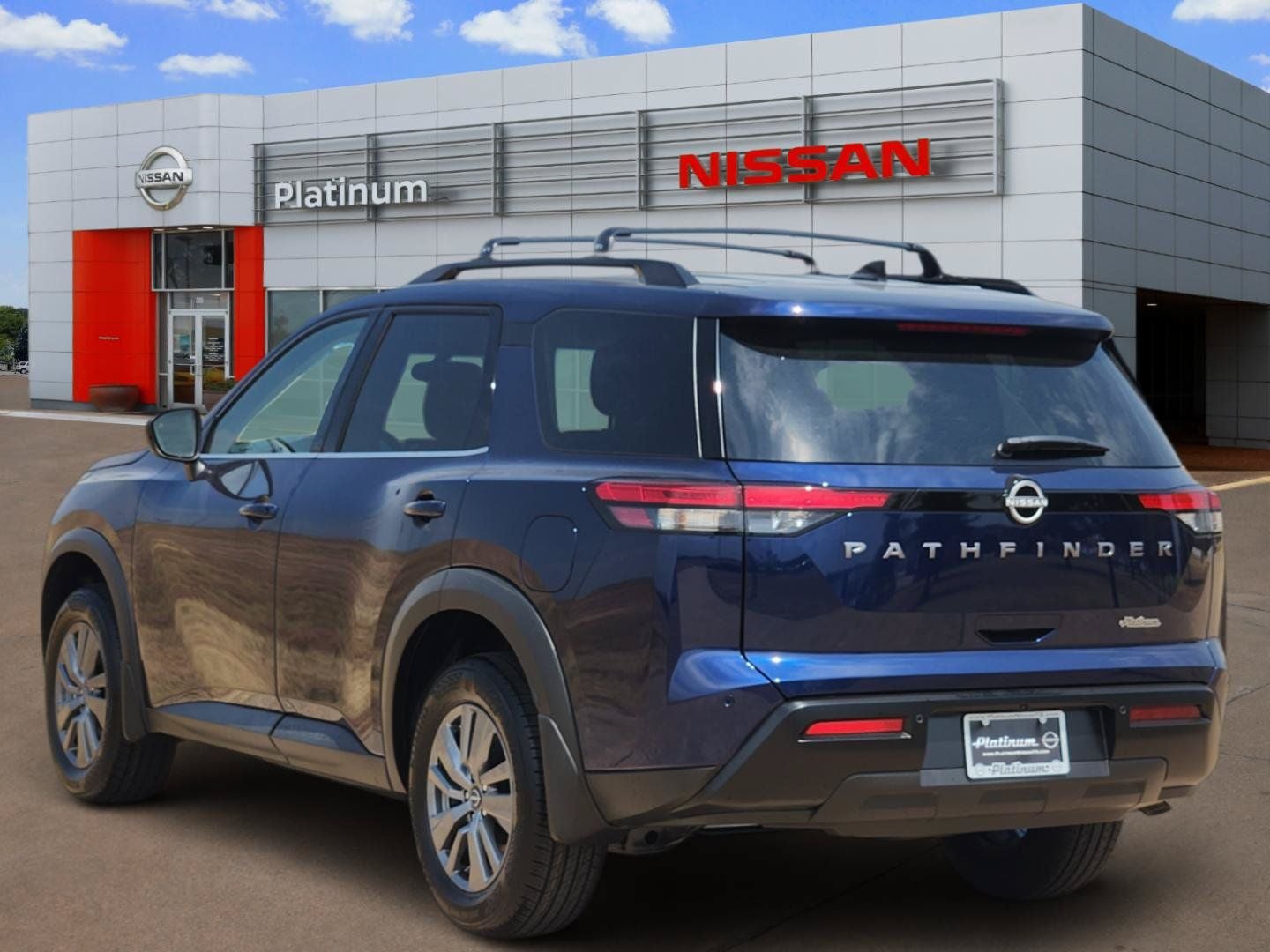 2026 Nissan Pathfinder SV