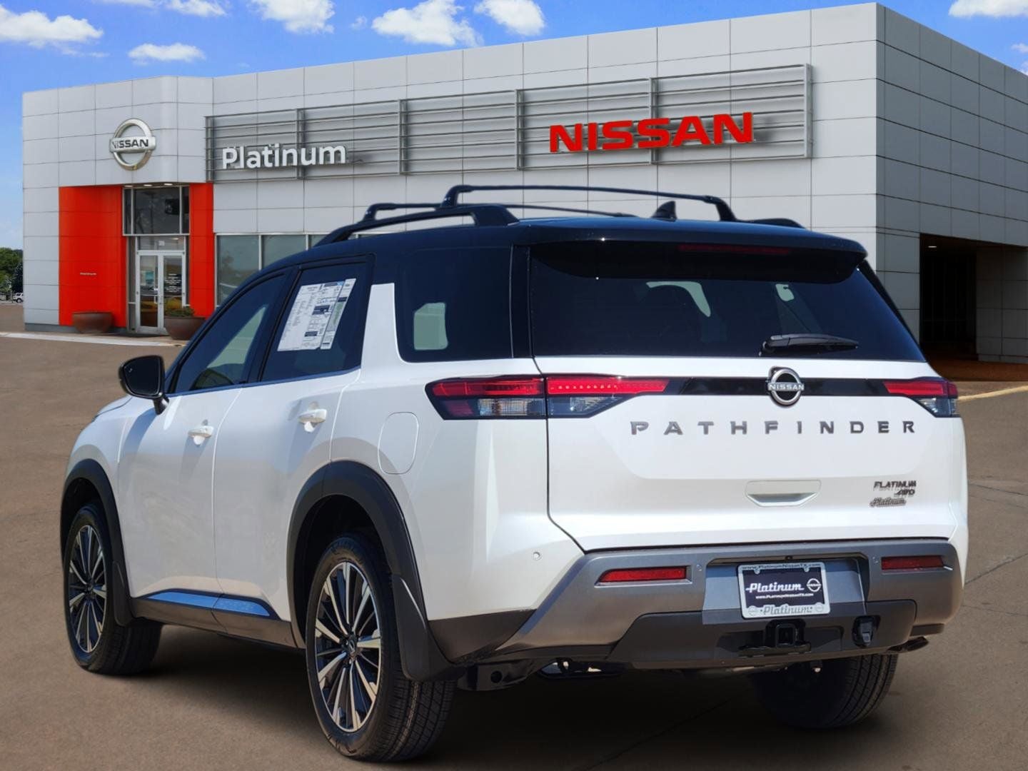 2026 Nissan Pathfinder Platinum