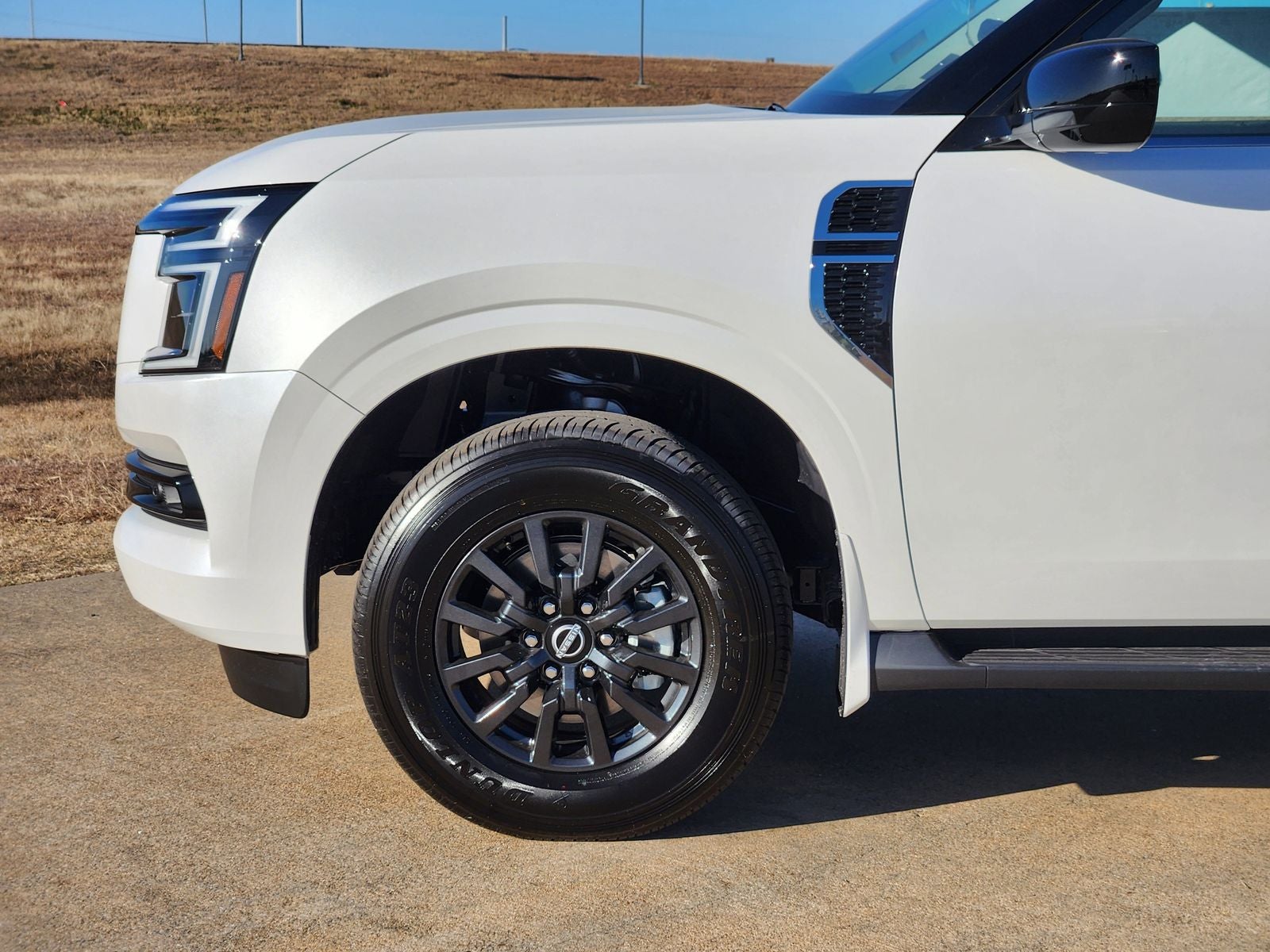 2026 Nissan Armada SV