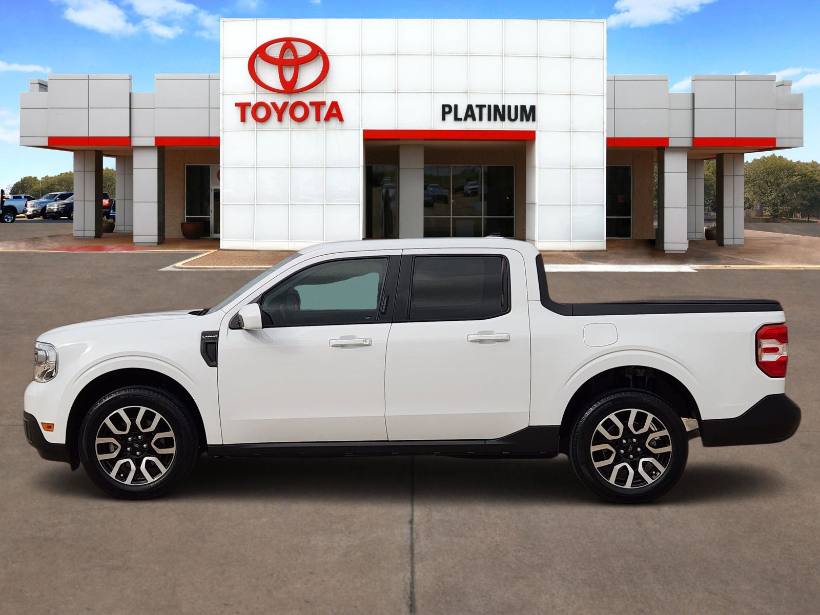 2023 Ford Maverick Lariat