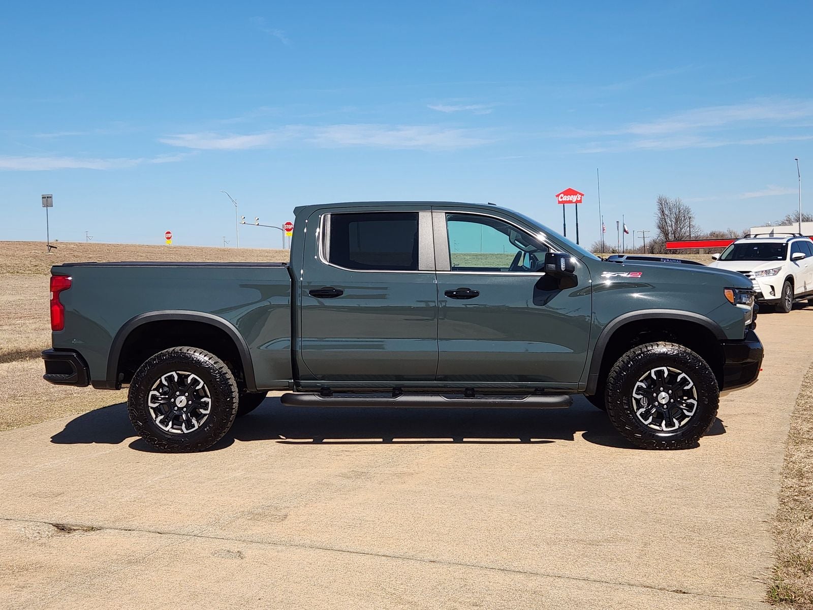 2025 Chevrolet Silverado 1500 ZR2