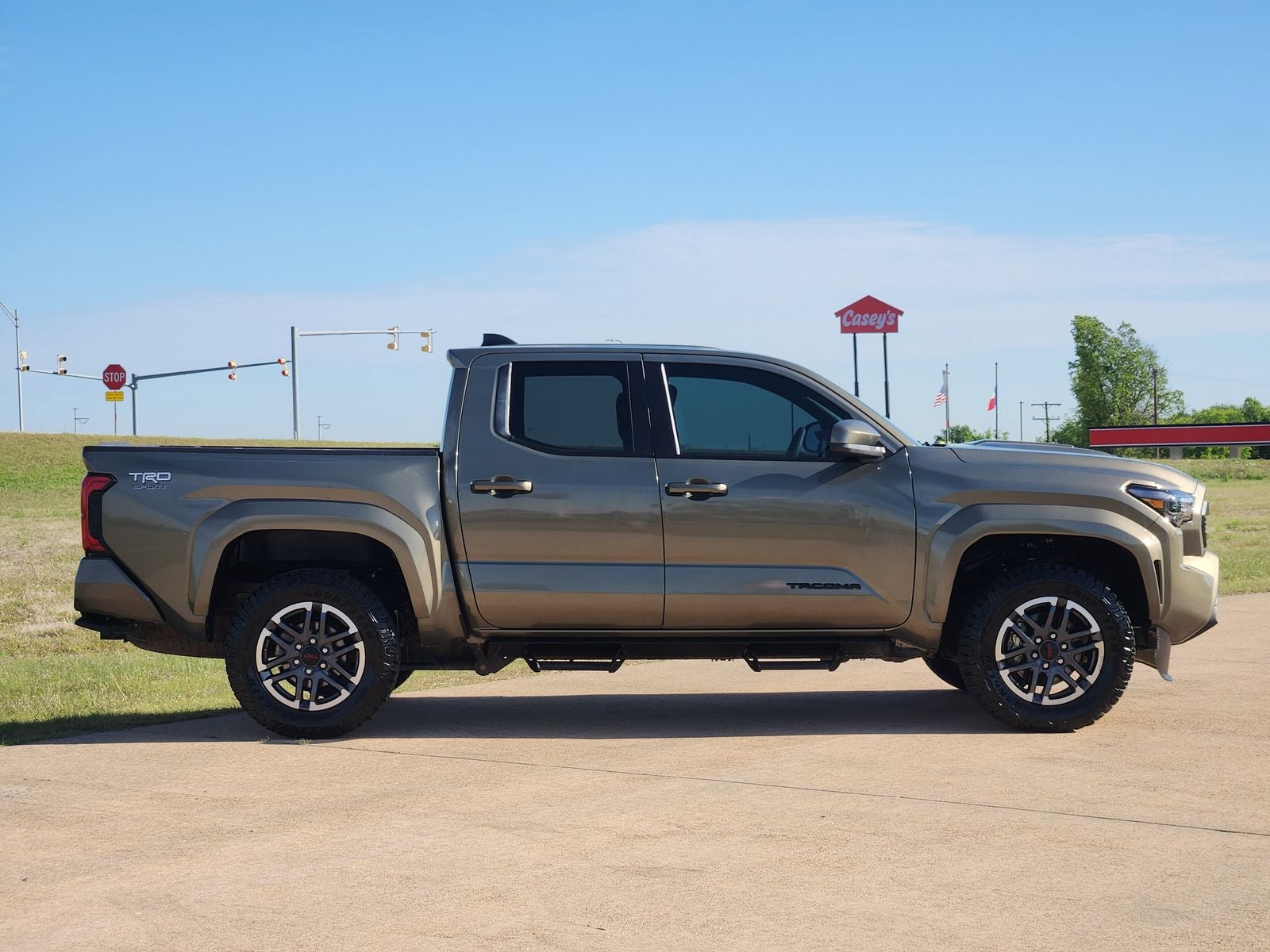 2025 Toyota Tacoma 4WD TRD Sport