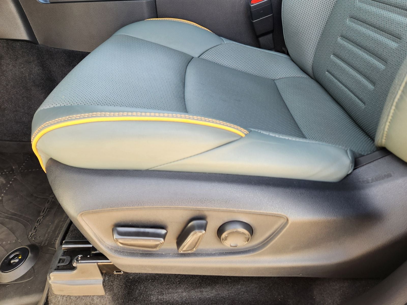 2025 Toyota Tacoma 4WD Trailhunter