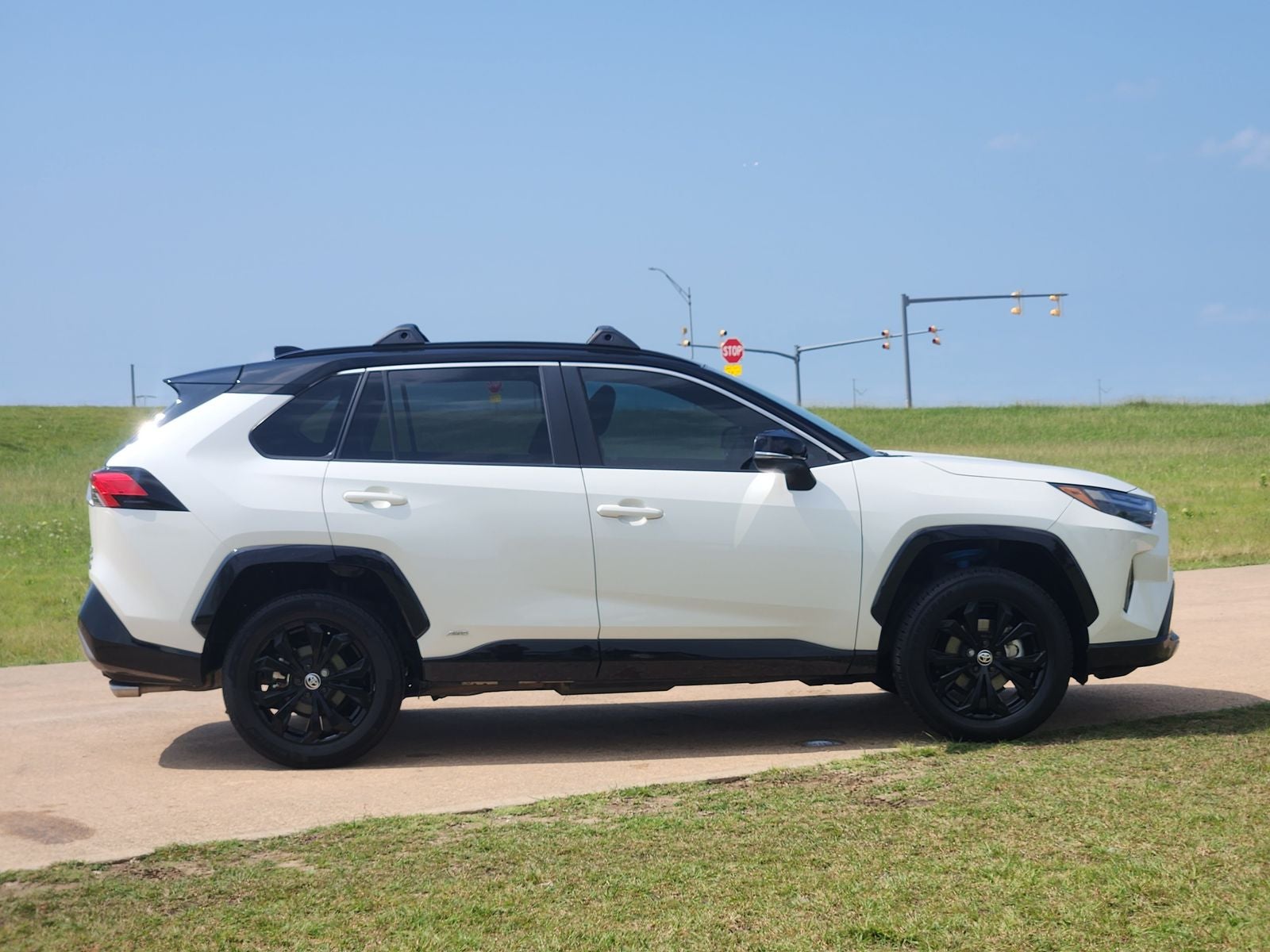 2022 Toyota RAV4 Hybrid XSE