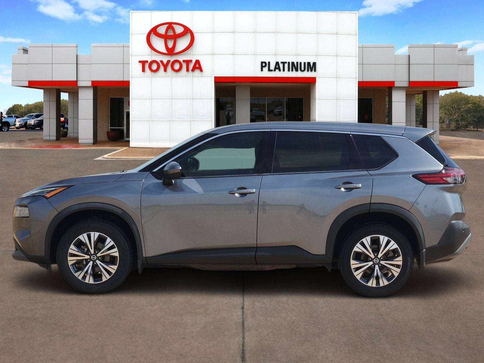 2021 Nissan Rogue SV