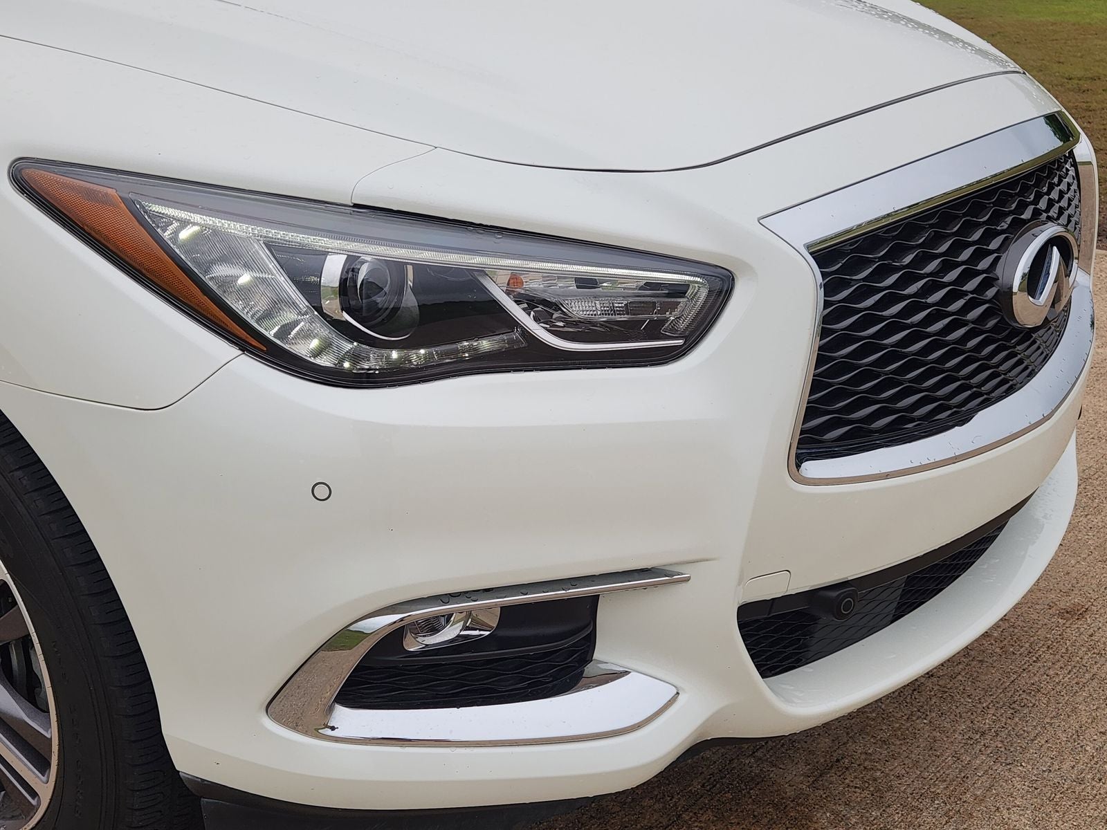 2019 INFINITI QX60 LUXE