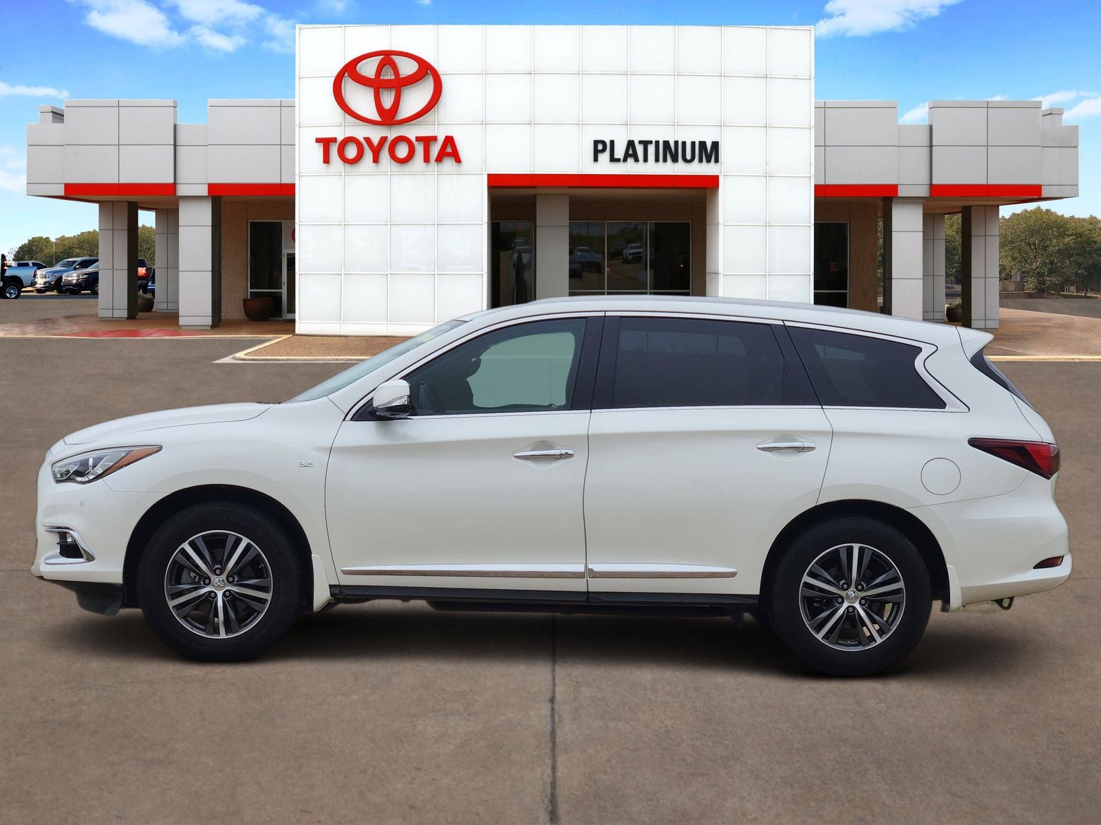 2019 INFINITI QX60 LUXE