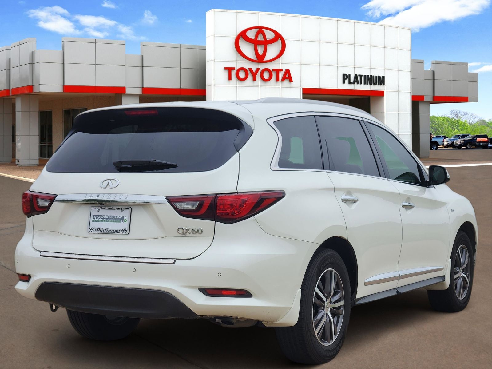 2019 INFINITI QX60 LUXE
