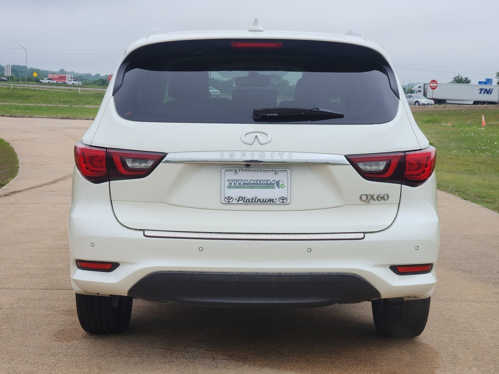 2019 INFINITI QX60 LUXE