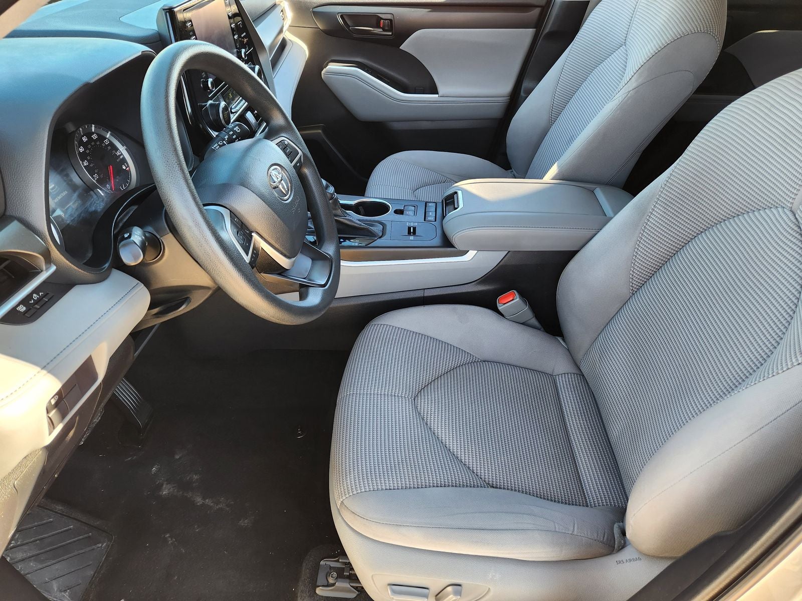 2022 Toyota Highlander L