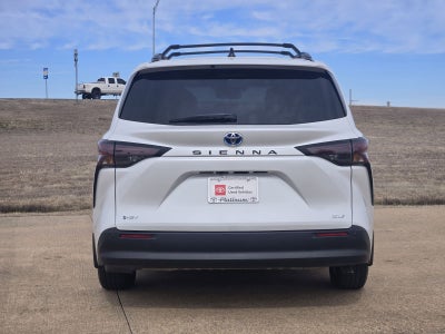 2025 Toyota Sienna XLE