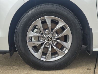 2025 Toyota Sienna XLE
