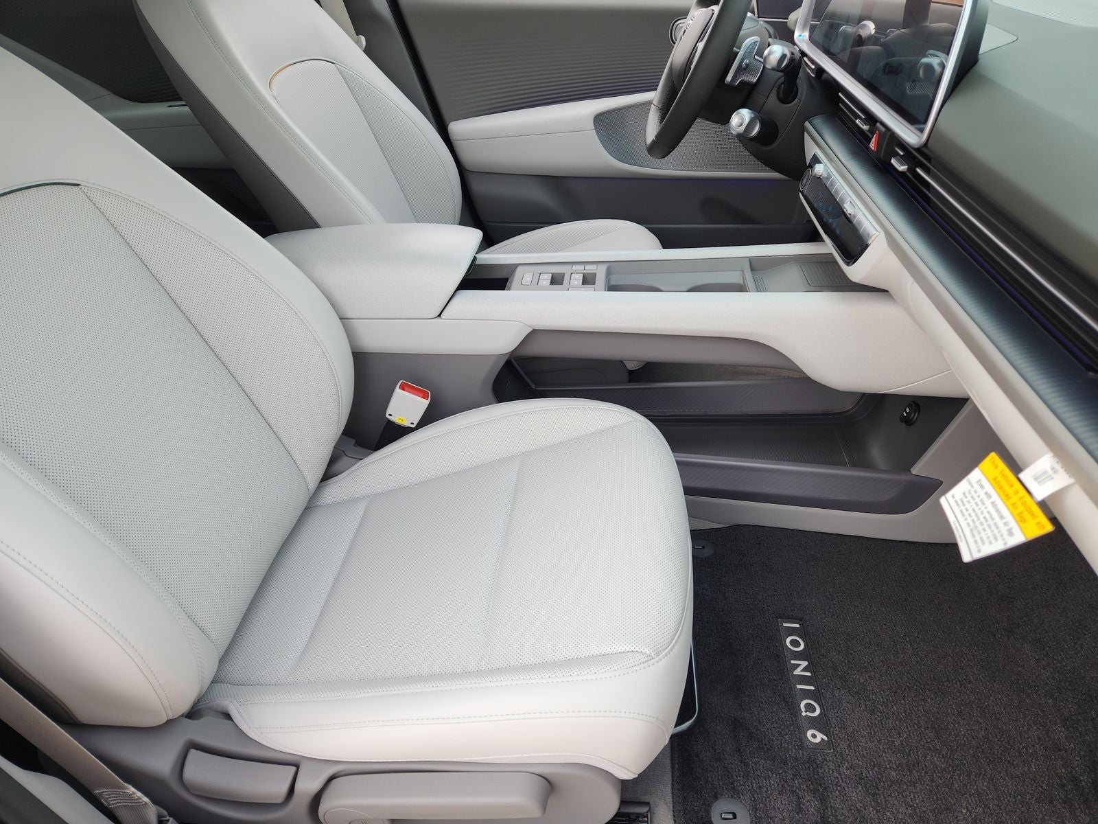 2025 Hyundai IONIQ 6 SEL