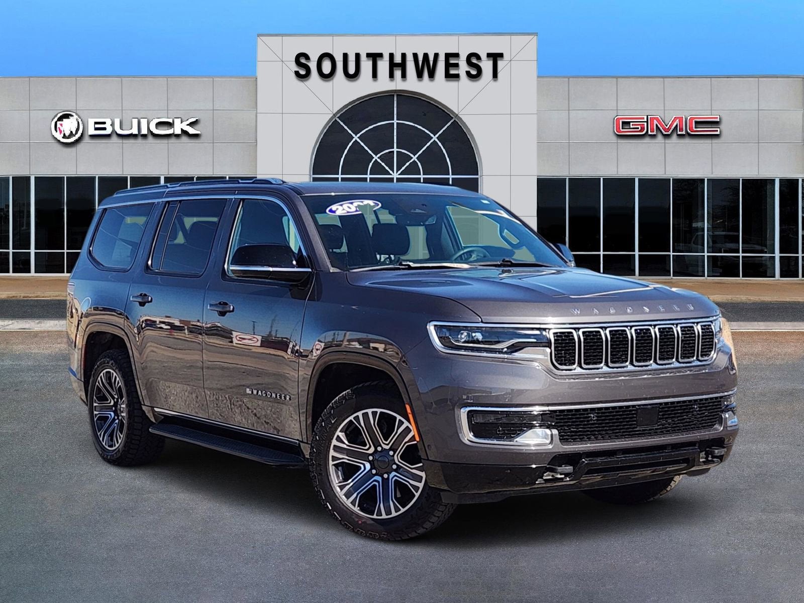 2023 Jeep Wagoneer Base