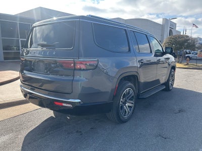 2023 Jeep Wagoneer Base