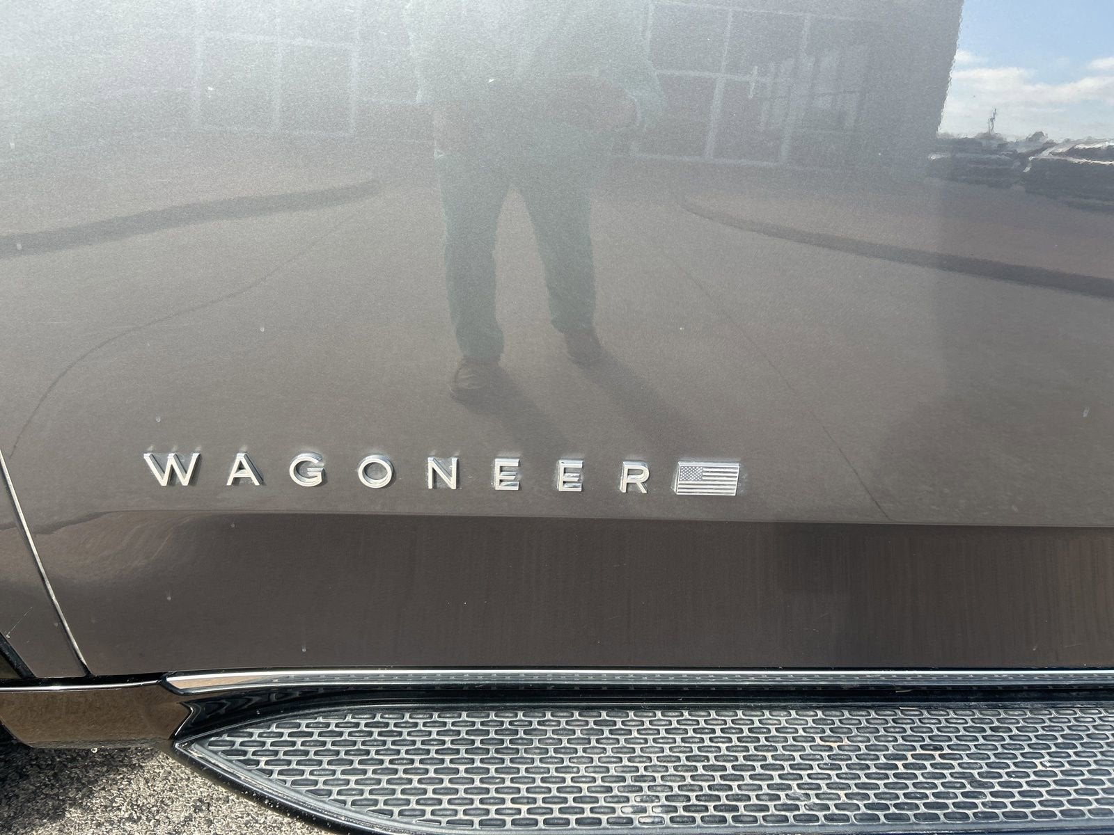 2023 Jeep Wagoneer Base