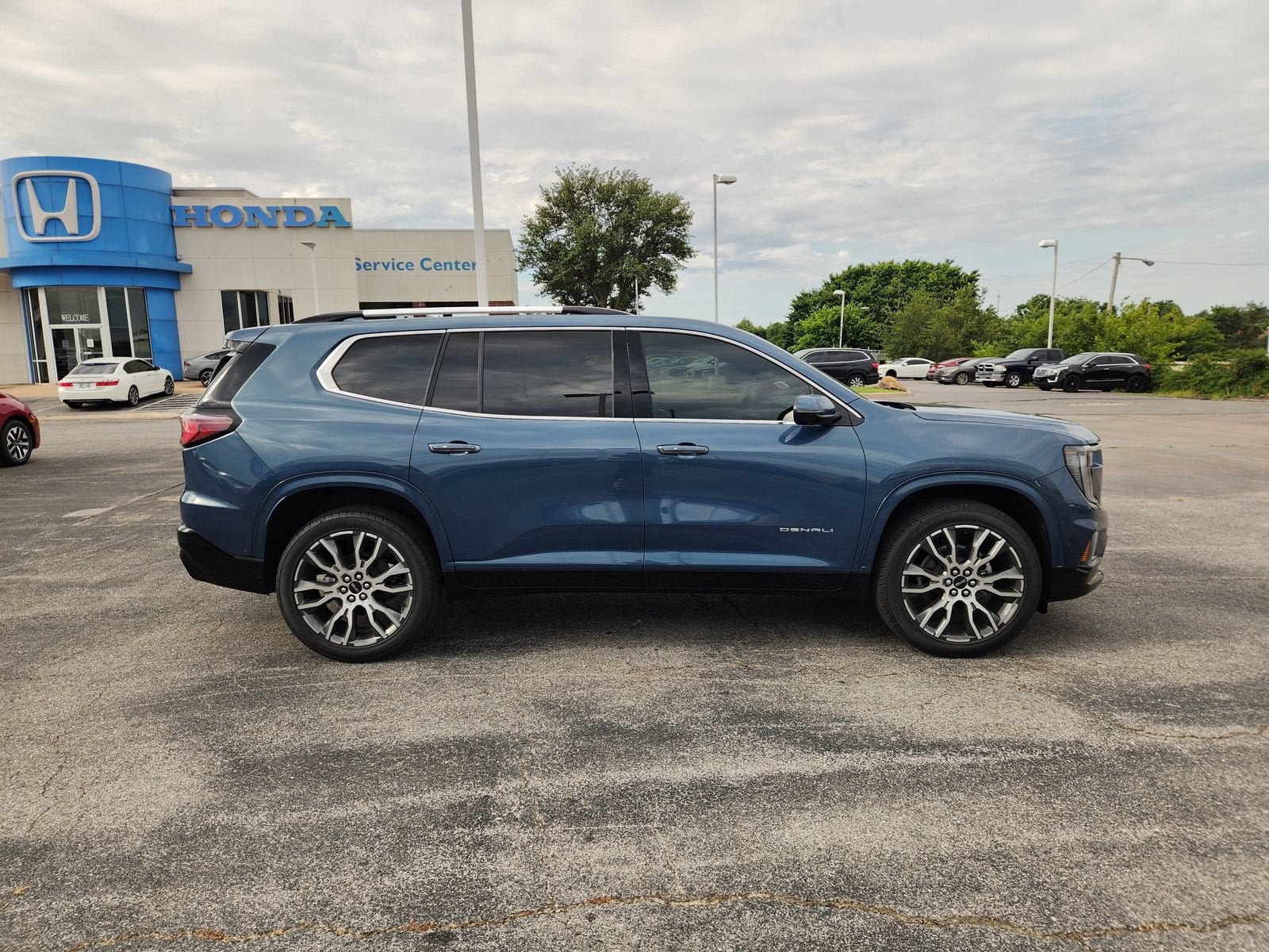 2026 GMC Acadia Denali Ultimate