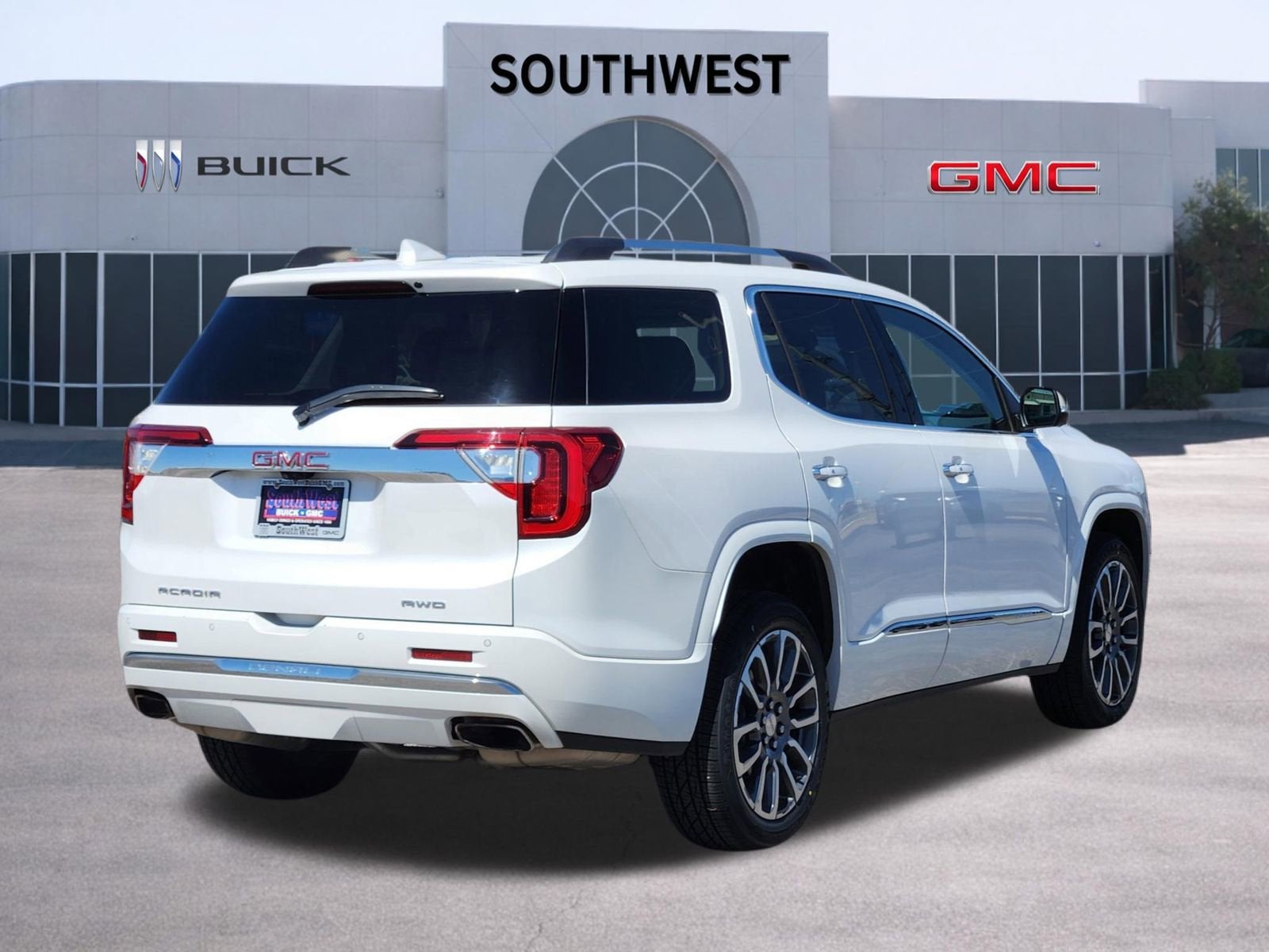 2022 GMC Acadia Denali