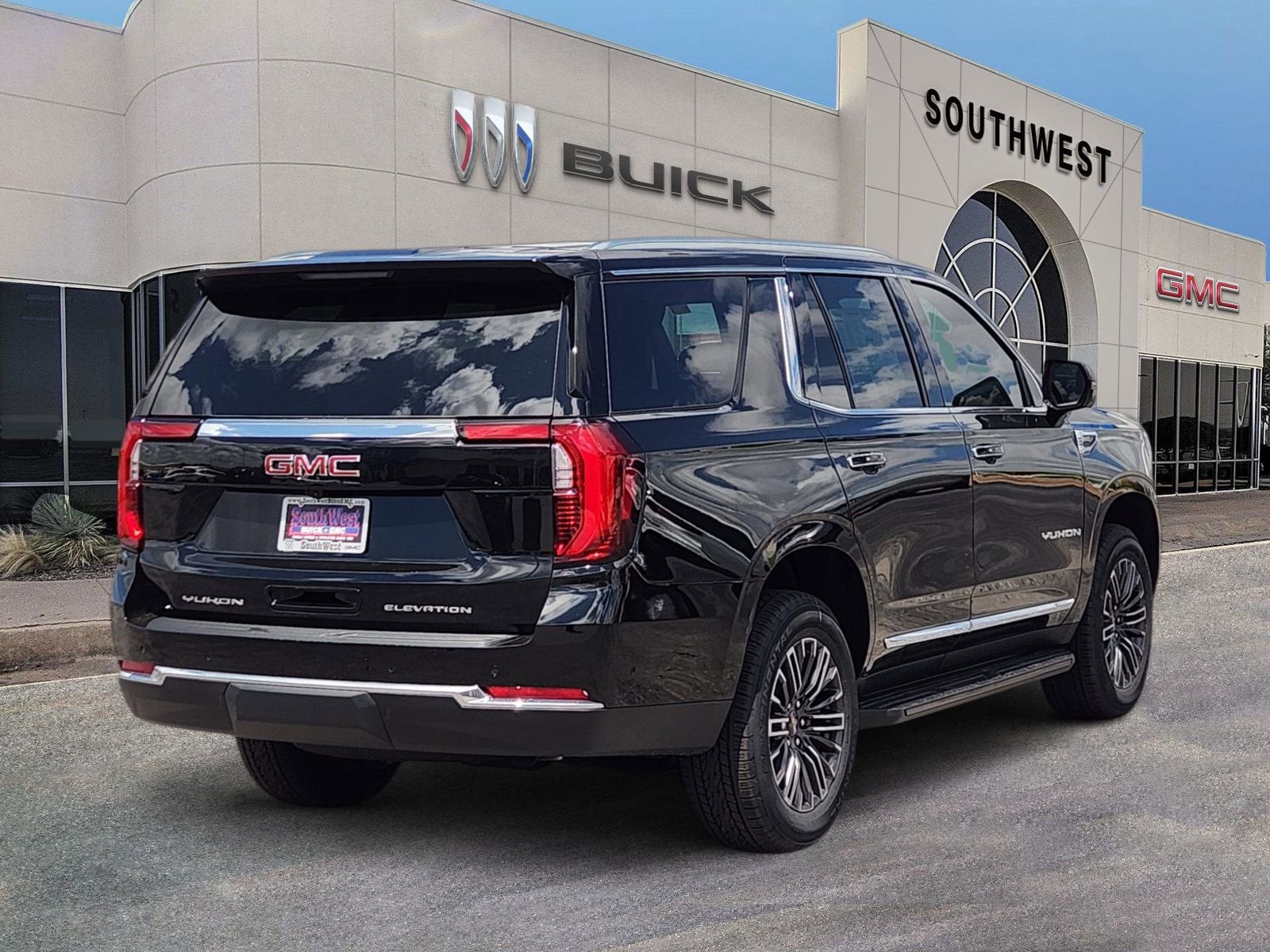 2026 GMC Yukon Elevation