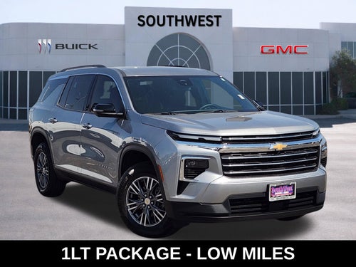 2024 Chevrolet Traverse LT