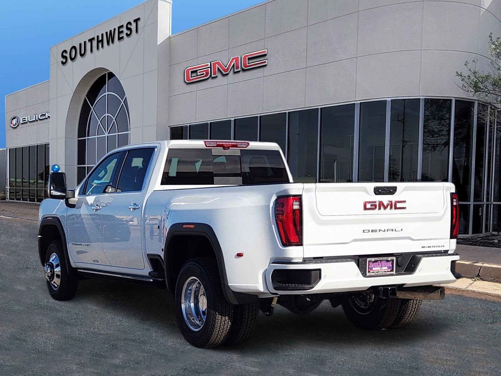 2026 GMC Sierra 3500 HD Denali DRW