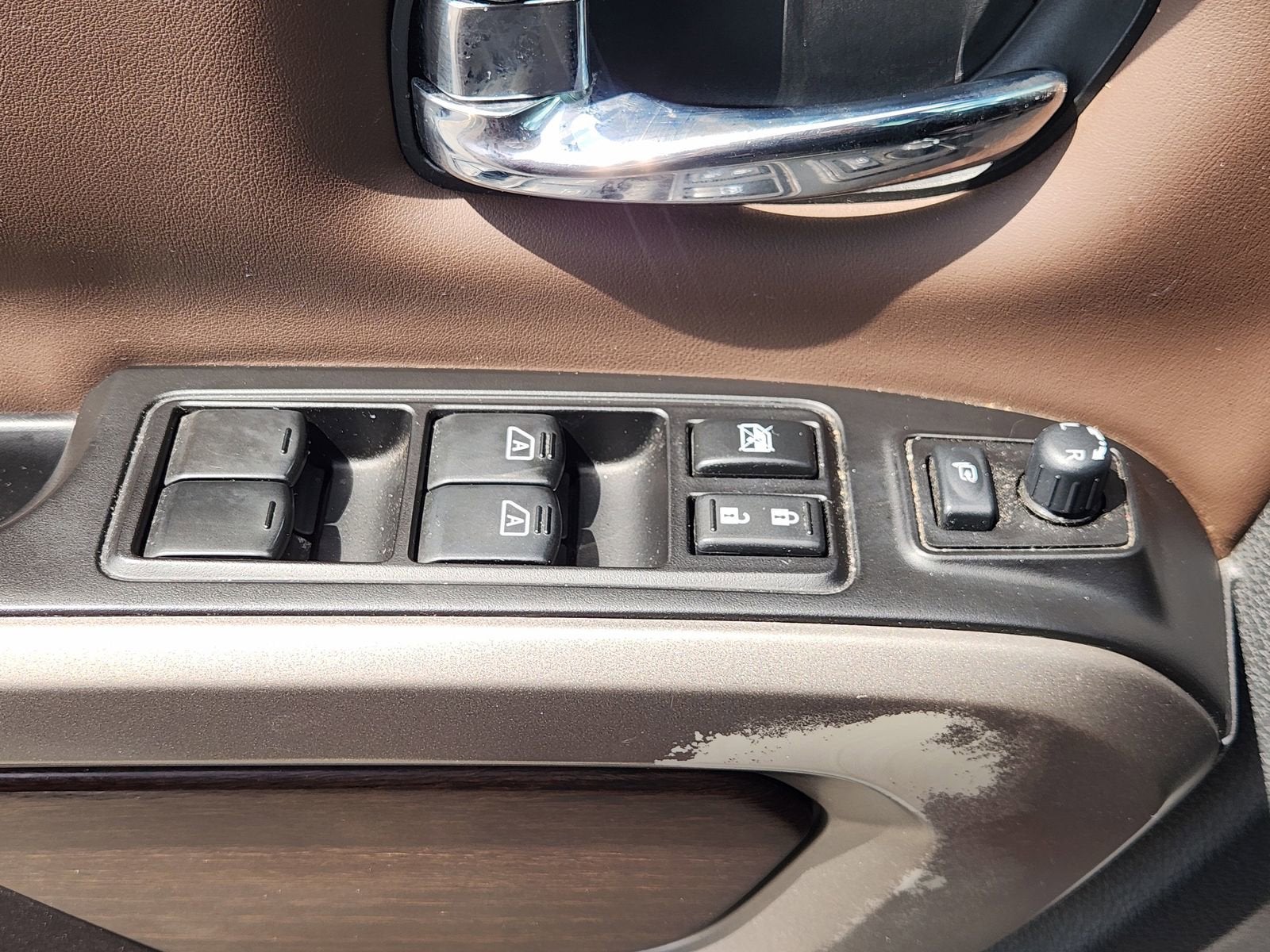 2020 Nissan Titan Platinum Reserve