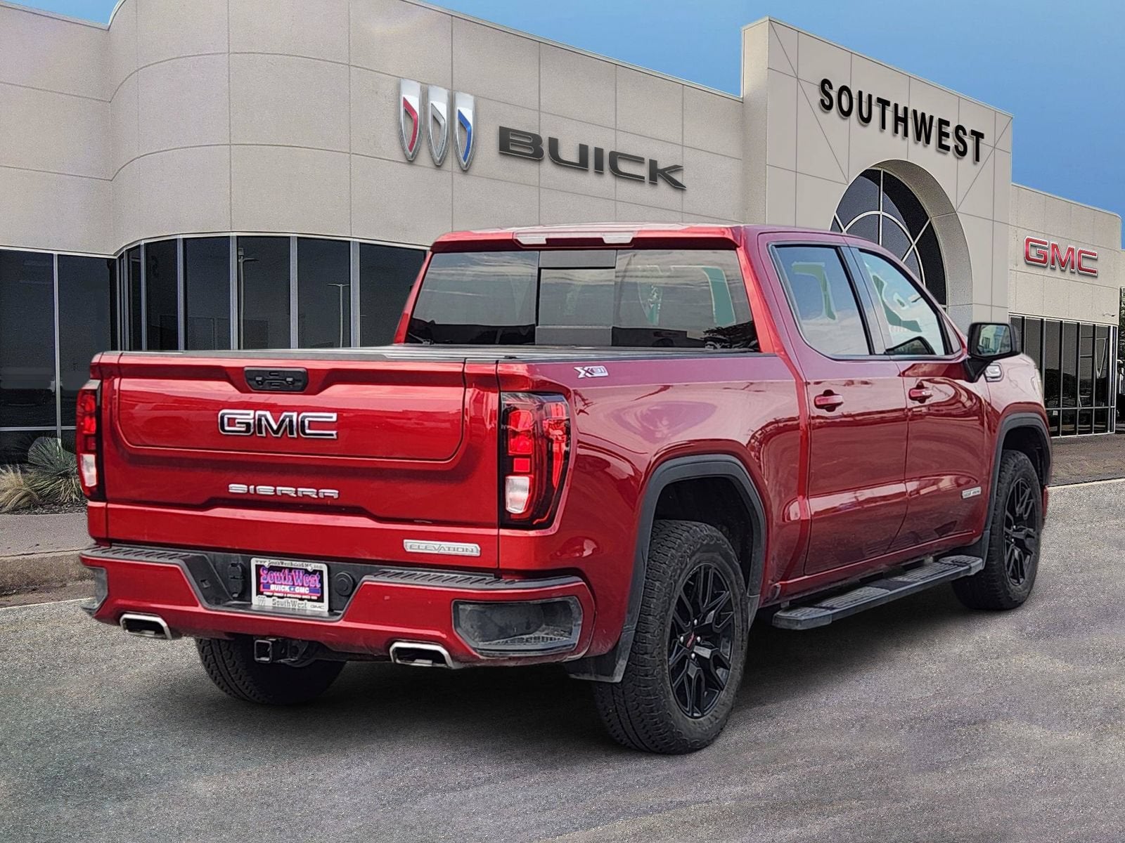 2024 GMC Sierra 1500 Elevation