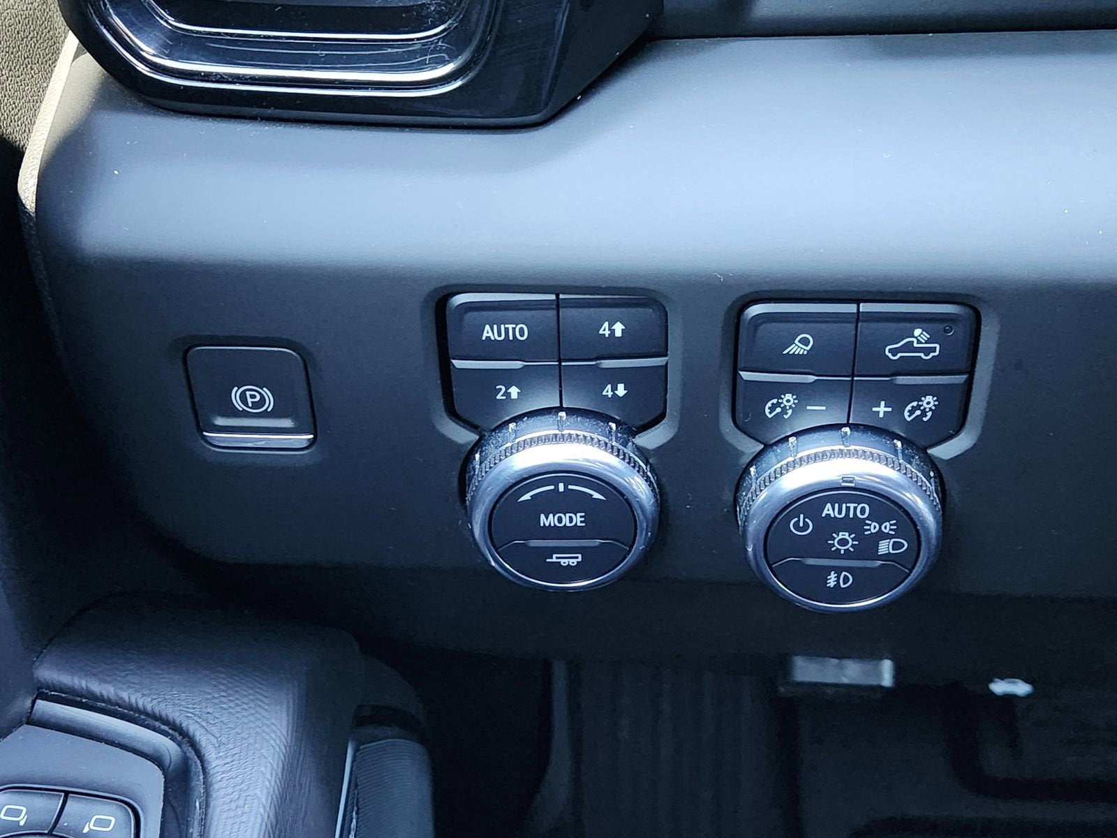 2022 GMC Sierra 1500 AT4X