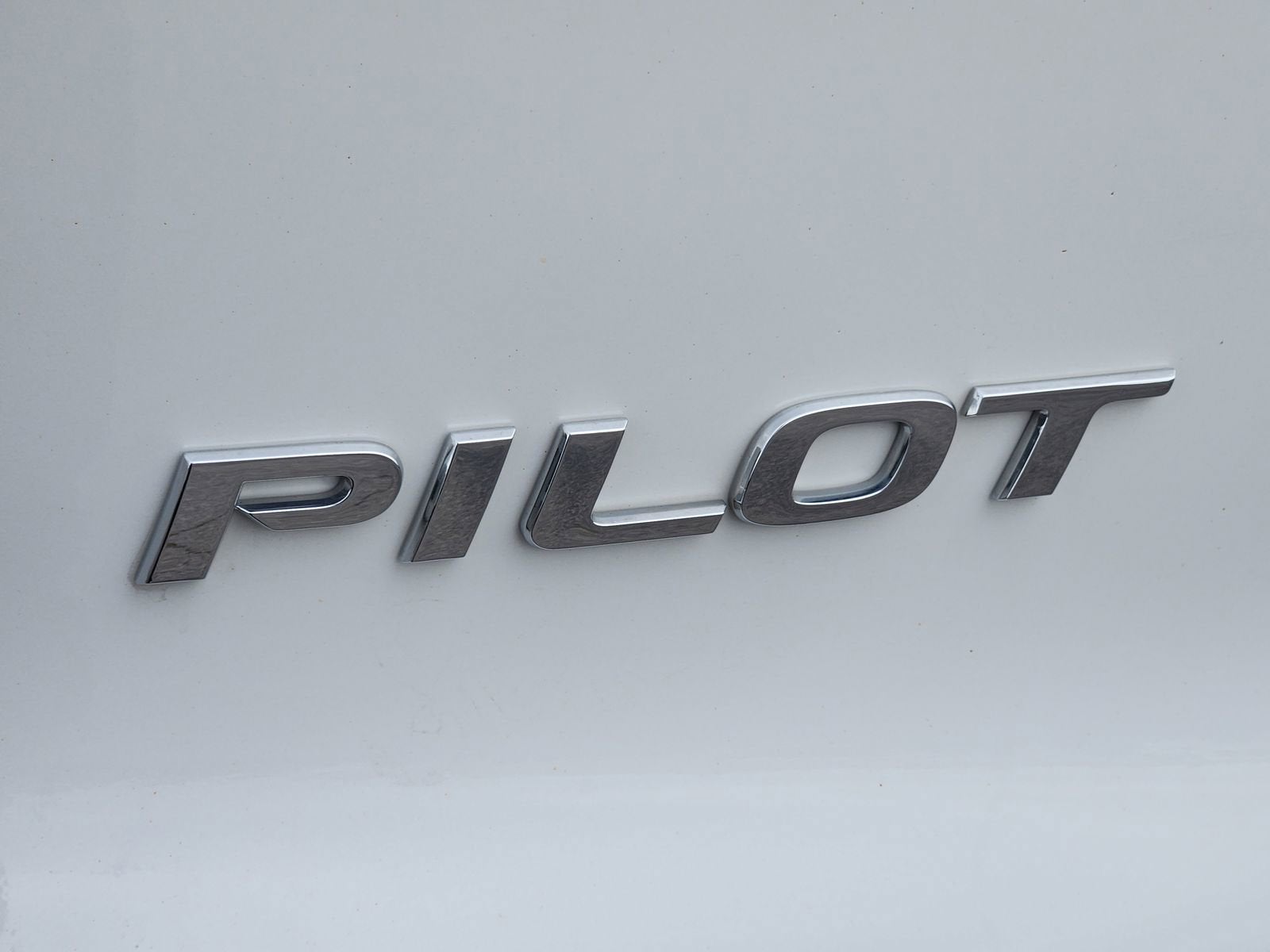 2021 Honda Pilot Touring 8-Passenger