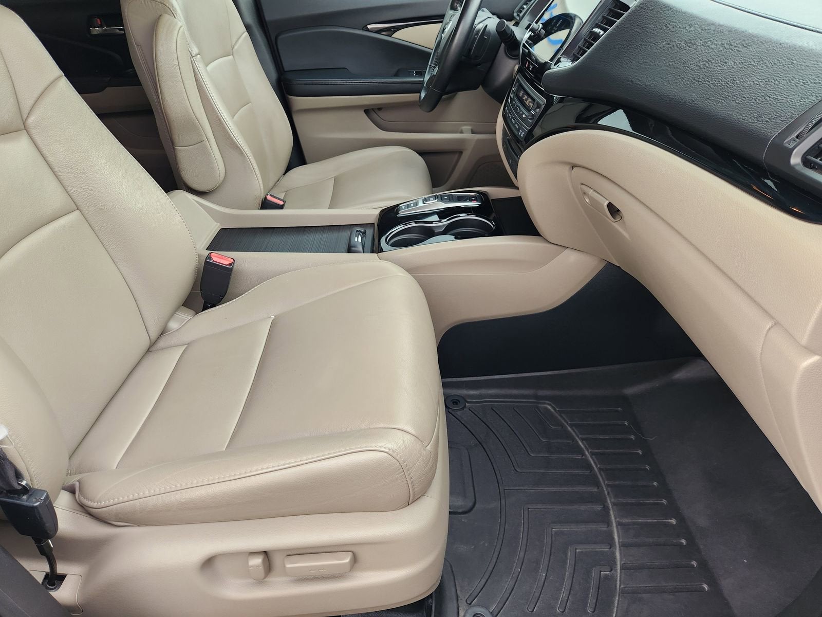 2021 Honda Pilot Touring 8-Passenger