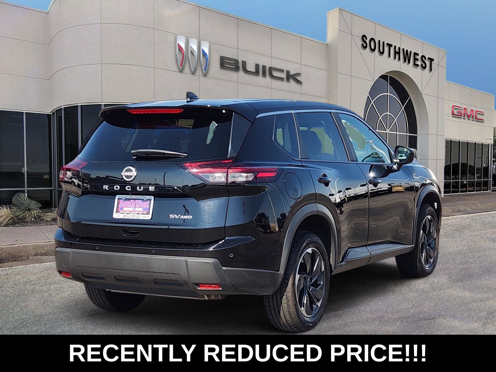 2024 Nissan Rogue SV