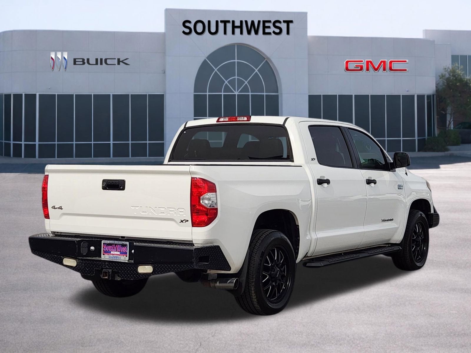 2018 Toyota Tundra 4WD SR5