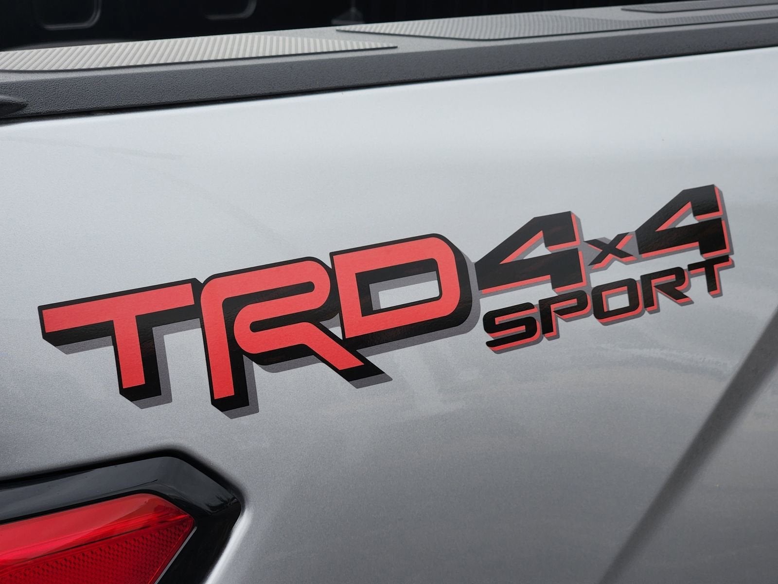 2024 Toyota Tundra 4WD SR5