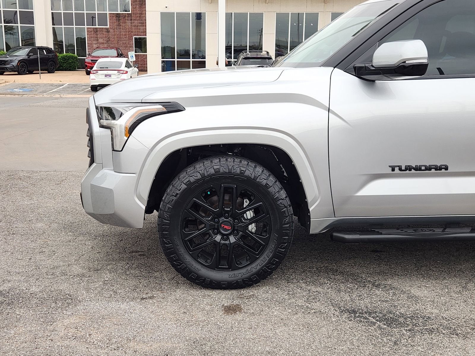2024 Toyota Tundra 4WD SR5